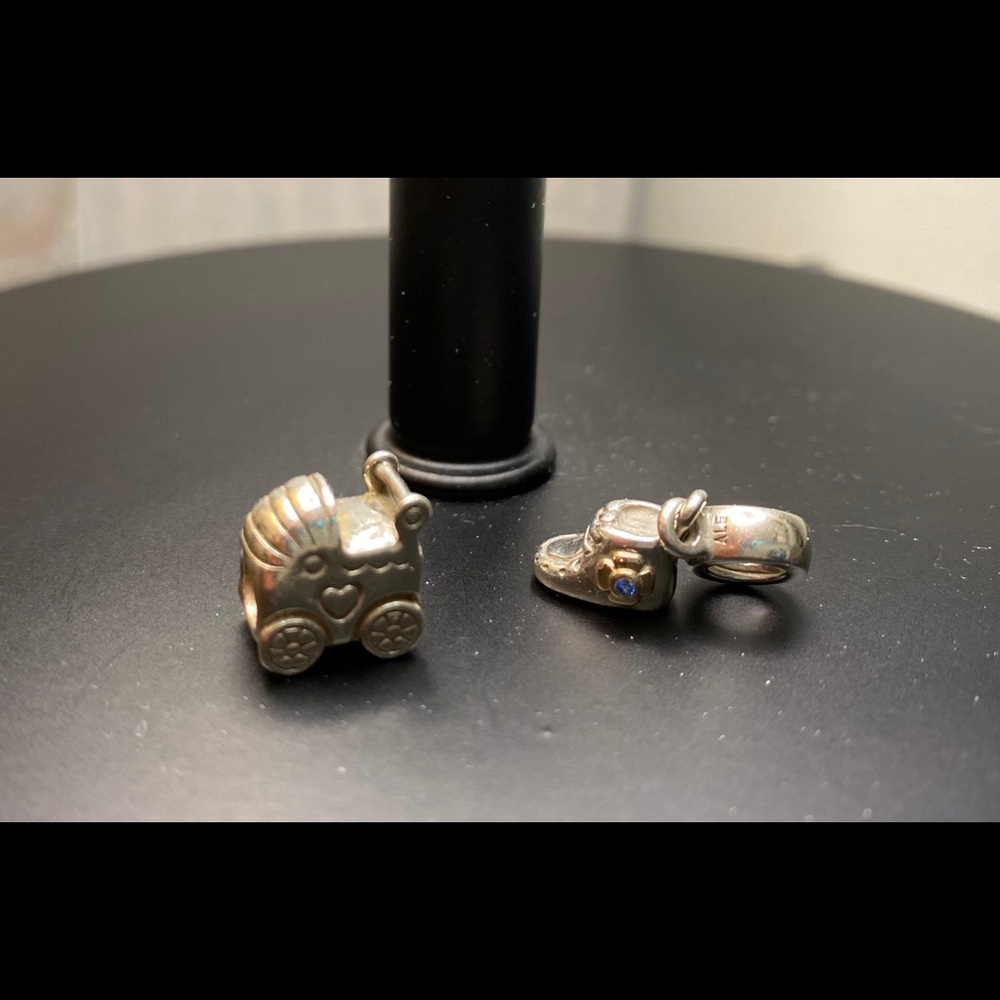 Pandora baby carriage & shoe charms - Picture 8 of 8